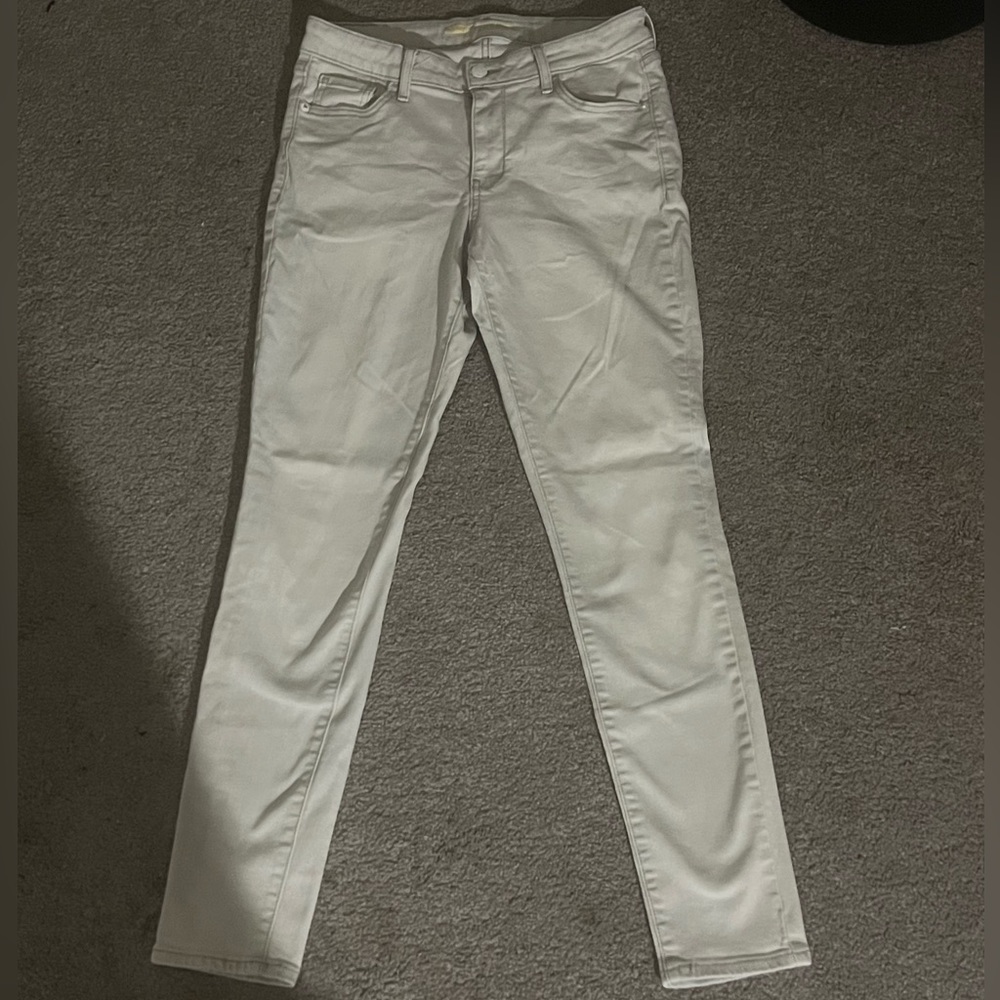 old navy , light wash , mid rise jeans